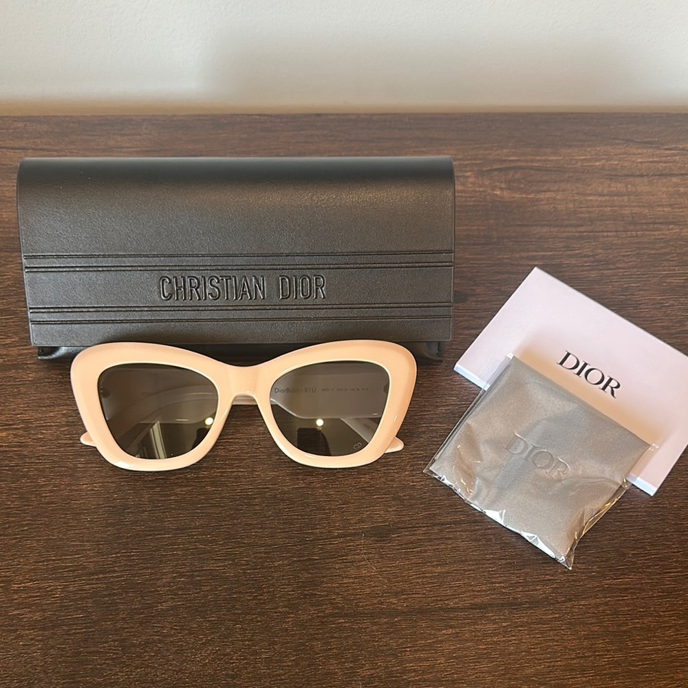 NWT Dior Bobby B1U Cat Eye Sunglasses in Nude Beige